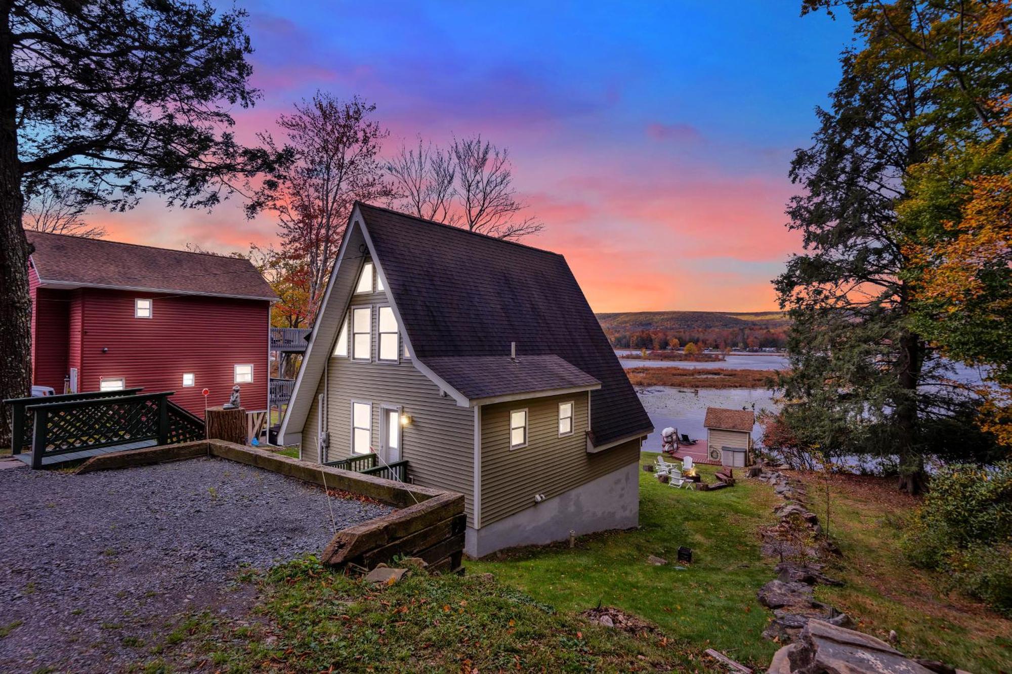 Lakefront A-Frame, Dock, Kayaks, Fire Place Lake Ariel Zewnętrze zdjęcie
